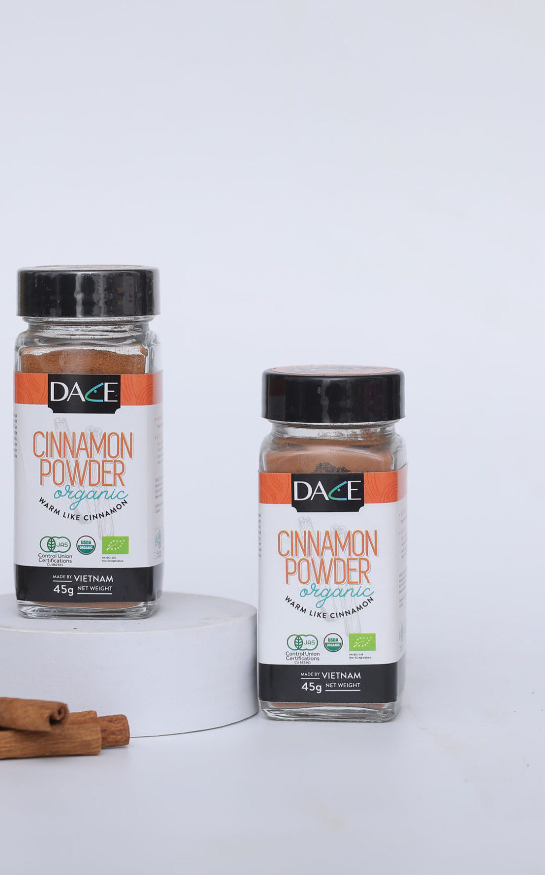 organic-cinnamon-powder